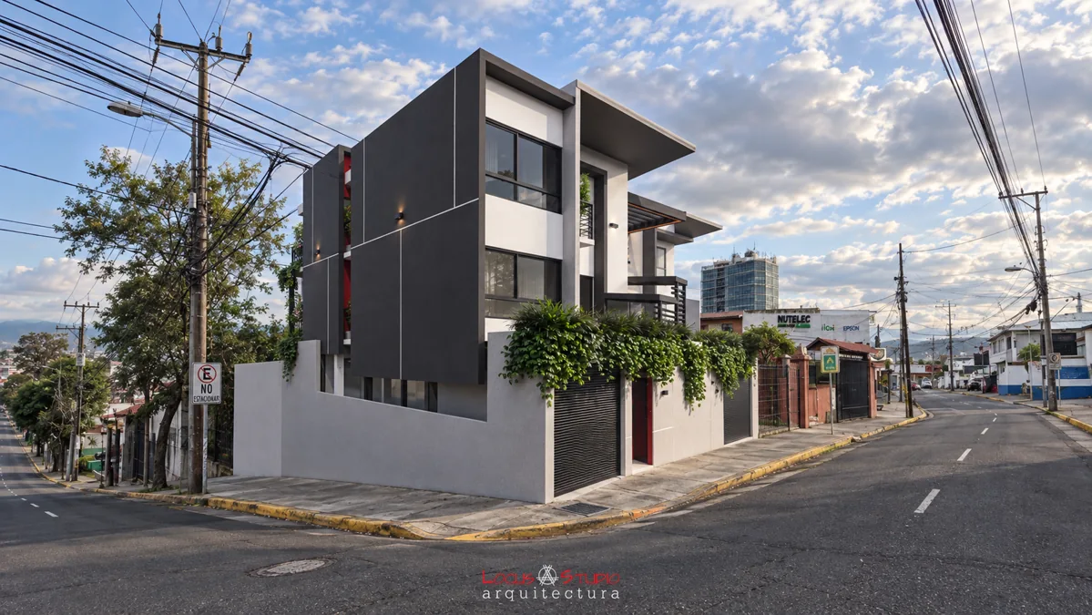 Edificio Destinos · Corner view